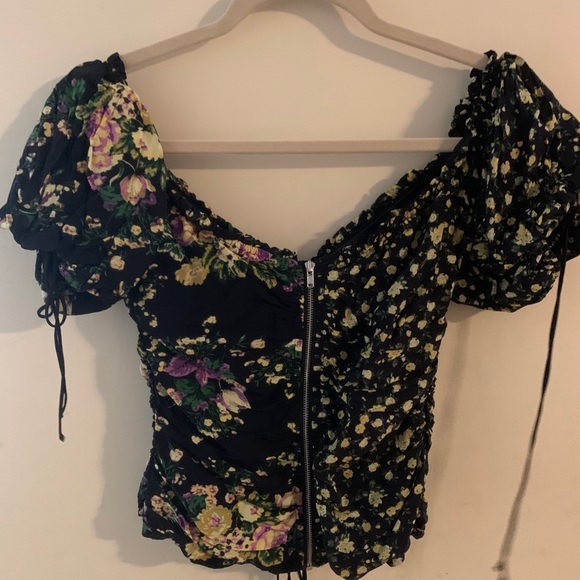 For love and lemons off the shoulder top - Picture 4 of 5